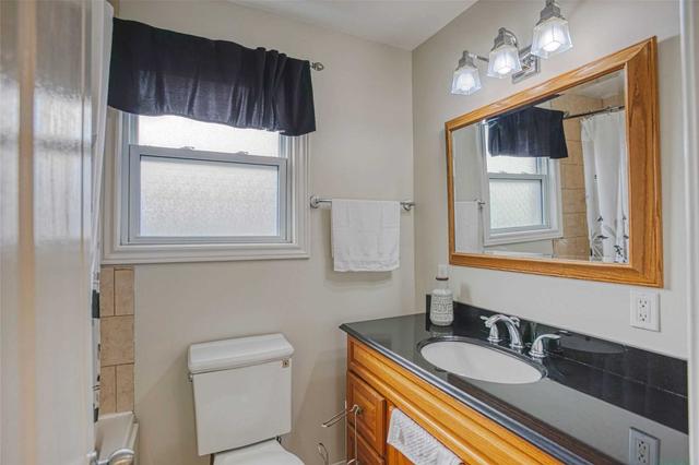 5706 Dunn St, House detached with 3 bedrooms, 1 bathrooms and 1 parking in Niagara Falls ON | Image 16
