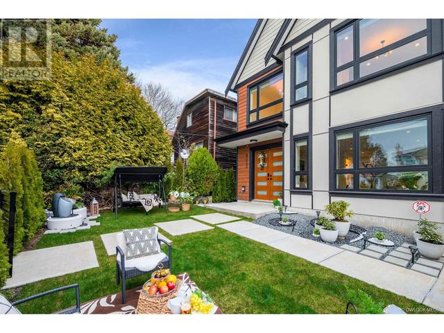 8032 Shaughnessy Street, House detached with 4 bedrooms, 4 bathrooms and 1 parking in Vancouver BC | Image 25