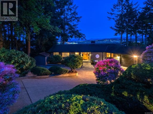 206 Arrow Way, House detached with 4 bedrooms, 3 bathrooms and 6 parking in Nanaimo BC | Card Image