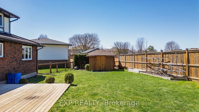 475 Victoria Ave S, House detached with 3 bedrooms, 3 bathrooms and 6 parking in North Perth ON | Image 21