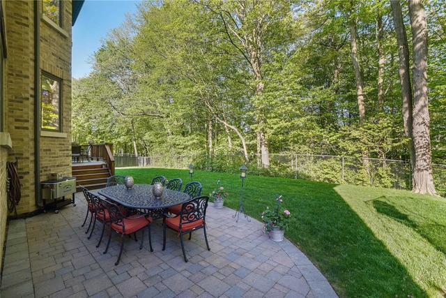 25 Sifton Crt, House detached with 4 bedrooms, 8 bathrooms and 9 parking in Toronto ON | Image 27