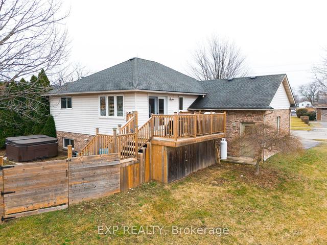 46 Grapeview Dr, House detached with 4 bedrooms, 2 bathrooms and 5 parking in St. Catharines ON | Image 26