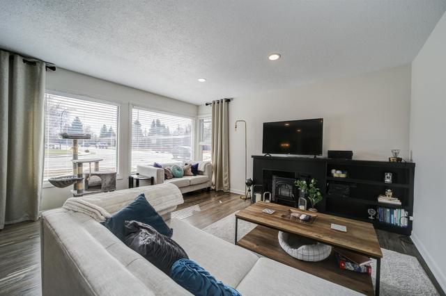 814 22 Street S, House detached with 4 bedrooms, 2 bathrooms and 2 parking in Lethbridge AB | Image 17