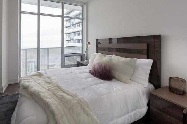 sph202 - 100 Harbour St, Condo with 3 bedrooms, 2 bathrooms and 1 parking in Toronto ON | Image 18