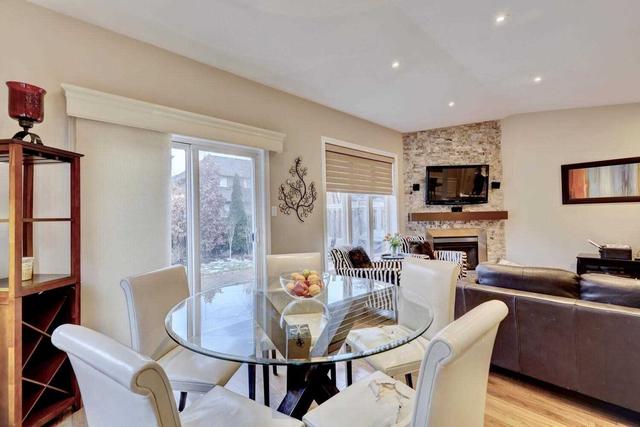 2374 Stone Glen Cres, House semidetached with 3 bedrooms, 4 bathrooms and 4 parking in Oakville ON | Image 17