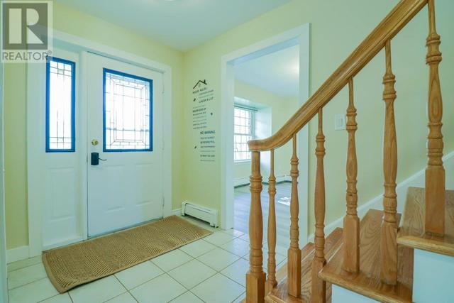 136 England Circle, House detached with 4 bedrooms, 2 bathrooms and null parking in Charlottetown PE | Image 2
