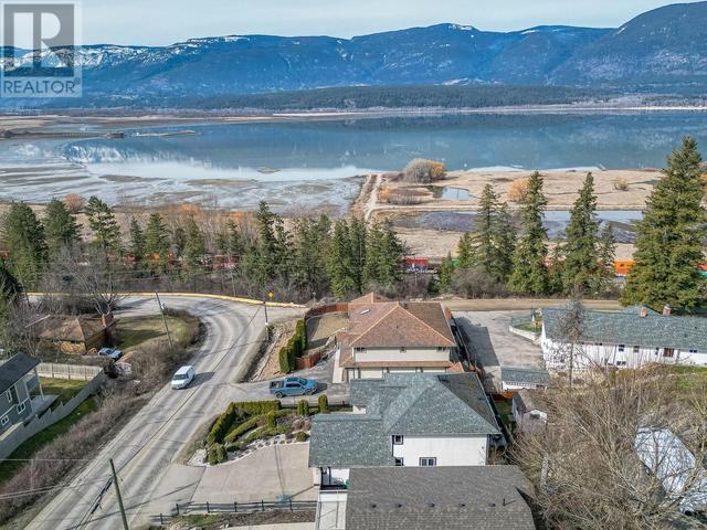 1571 20 Avenue Ne, House detached with 5 bedrooms, 3 bathrooms and 2 parking in Salmon Arm BC | Image 74
