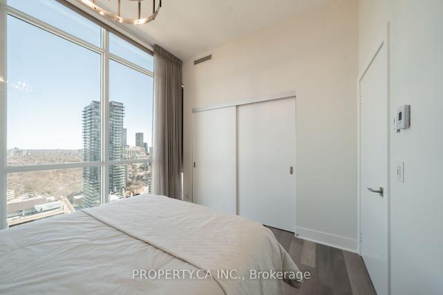 2307 - 32 Davenport Rd, Condo with 2 bedrooms, 2 bathrooms and 2 parking in Toronto ON | Image 13