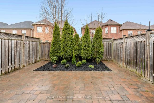 74 Lowther Ave, House attached with 3 bedrooms, 4 bathrooms and 3 parking in Richmond Hill ON | Image 35