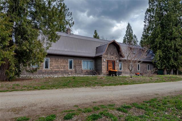 3600 Erickson Road, House detached with 3 bedrooms, 3 bathrooms and 13 parking in Columbia Shuswap E BC | Image 26