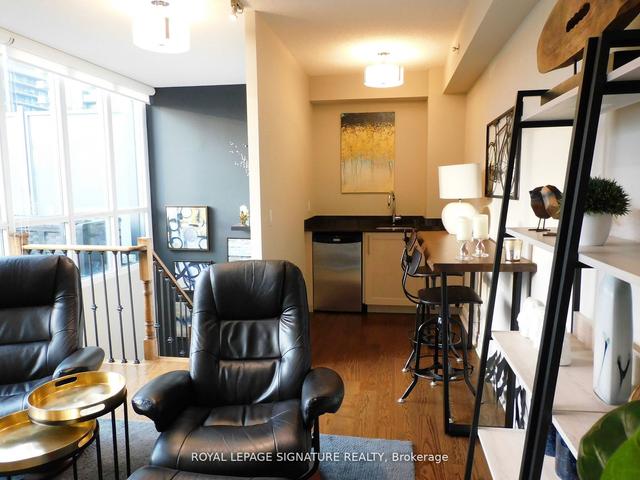 th5 - 2230 Lake Shore Blvd, Townhouse with 3 bedrooms, 3 bathrooms and 2 parking in Toronto ON | Image 8