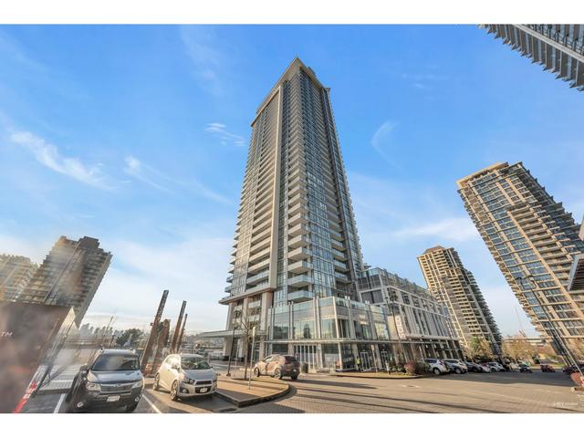 1304 - 2085 Skyline Court, Condo with 2 bedrooms, 2 bathrooms and null parking in Burnaby BC | Card Image