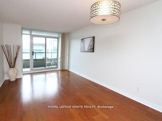 315 - 335 Rathburn Rd W, Condo with 2 bedrooms, 2 bathrooms and 1 parking in Mississauga ON | Image 12