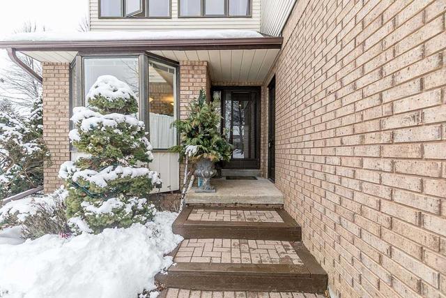 71 Green Briar Rd, Condo with 2 bedrooms, 3 bathrooms and 3 parking in New Tecumseth ON | Image 28