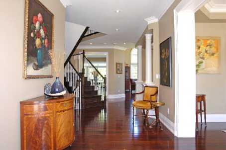 92 Hill Cres, House detached with 4 bedrooms, 5 bathrooms and 4 parking in Toronto ON | Image 2