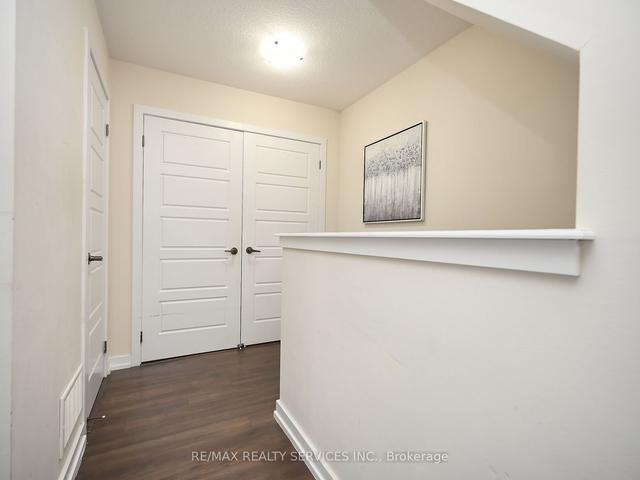 29 Givemay St, House attached with 3 bedrooms, 3 bathrooms and 3 parking in Brampton ON | Image 13