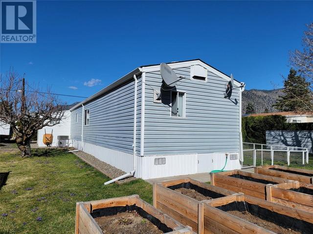 715 10th Avenue, House detached with 2 bedrooms, 2 bathrooms and null parking in Keremeos BC | Image 42