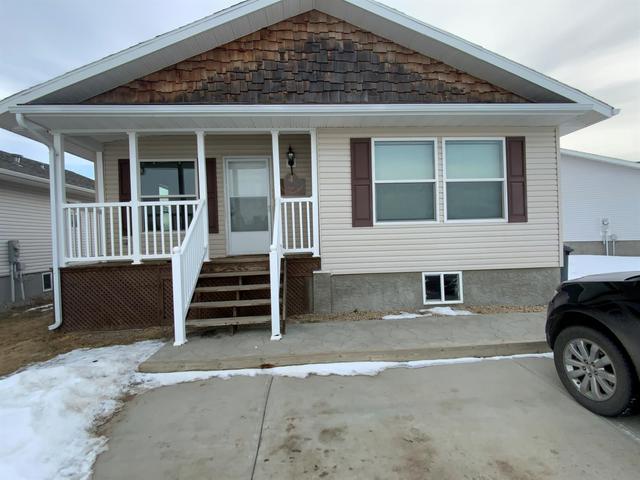 4 Cherry Lane Se, House detached with 2 bedrooms, 1 bathrooms and 2 parking in Red Deer County AB | Image 12