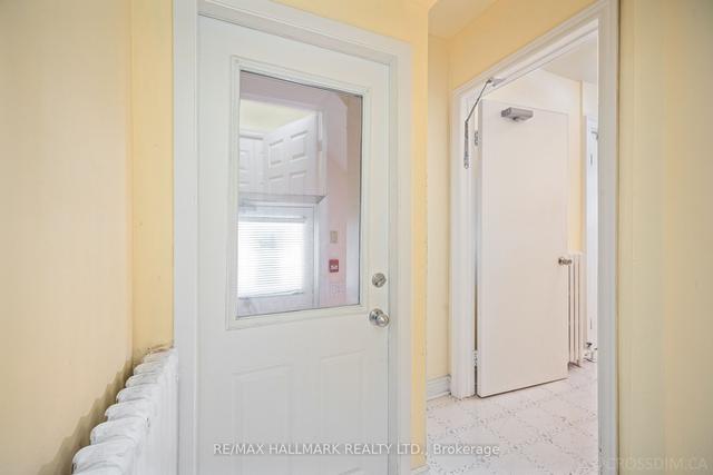 38 St Germain Ave, House detached with 3 bedrooms, 3 bathrooms and 2 parking in Toronto ON | Image 4