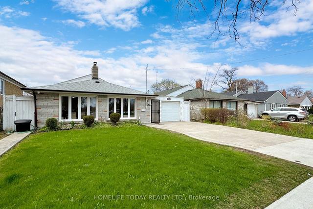 958 Midland Ave, House detached with 3 bedrooms, 2 bathrooms and 5 parking in Toronto ON | Image 23