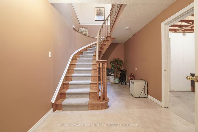 421 Sunset Beach Rd, House detached with 3 bedrooms, 3 bathrooms and 8 parking in Richmond Hill ON | Image 22
