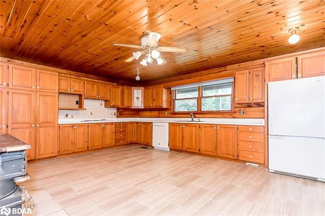 5181 County Rd 27, House detached with 3 bedrooms, 2 bathrooms and 40 parking in Innisfil ON | Image 5
