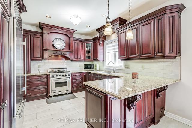 49 Guery Cres, House detached with 4 bedrooms, 5 bathrooms and 6 parking in Vaughan ON | Image 8