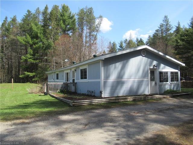 1130 Lone Pine Drive, House detached with 3 bedrooms, 1 bathrooms and null parking in Bracebridge ON | Image 2