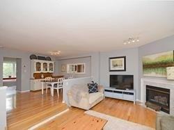1492 Litchfield Rd, House attached with 3 bedrooms, 3 bathrooms and 3 parking in Oakville ON | Image 3