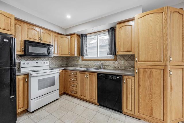 36 O'dell Crt, House detached with 3 bedrooms, 1 bathrooms and 4 parking in Ajax ON | Image 13
