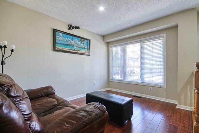 69 Coyote Cres, House attached with 3 bedrooms, 3 bathrooms and 2 parking in Toronto ON | Image 20