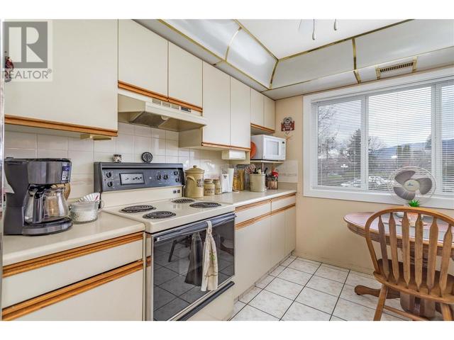 164 - 1045 Sutherland Avenue, Condo with 2 bedrooms, 2 bathrooms and 1 parking in Kelowna BC | Image 7