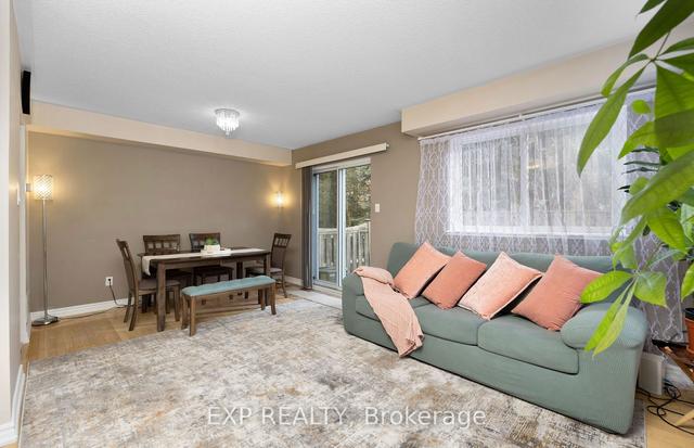 17 - 560 Priddle Rd, Townhouse with 3 bedrooms, 2 bathrooms and 2 parking in Newmarket ON | Image 3