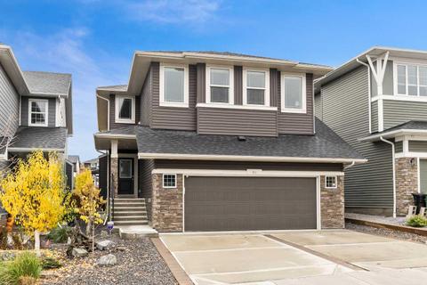 84 Crestbrook Way Sw, House detached with 4 bedrooms, 2 bathrooms and 4 parking in Calgary AB | Card Image
