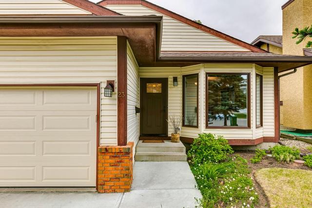 23 Woodstock Road Sw, House detached with 5 bedrooms, 3 bathrooms and 2 parking in Calgary AB | Image 48