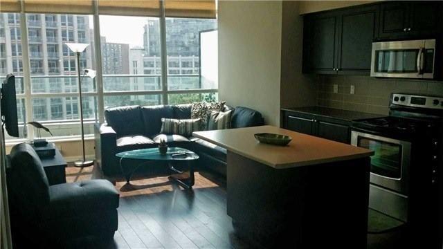 802 - 215 Fort York Blvd, Condo with 2 bedrooms, 2 bathrooms and 1 parking in Toronto ON | Image 2