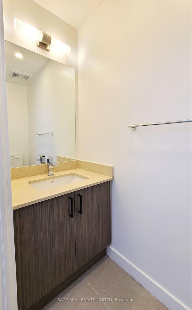 102 - 498a Eglinton Ave E, Townhouse with 3 bedrooms, 3 bathrooms and 1 parking in Toronto ON | Image 7
