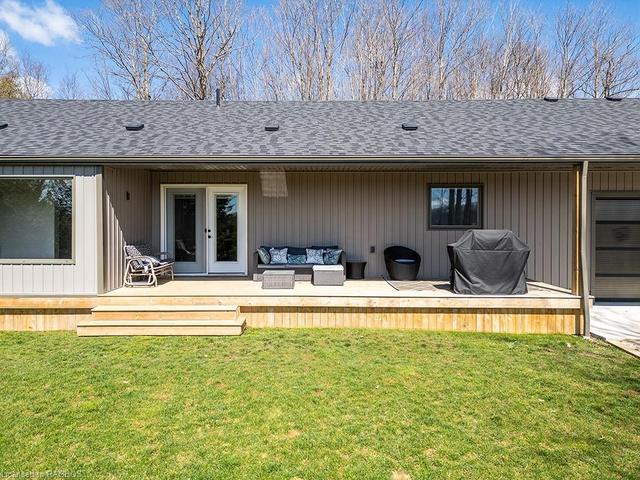 504252 Grey Road 12, House detached with 3 bedrooms, 3 bathrooms and 11 parking in West Grey ON | Image 11