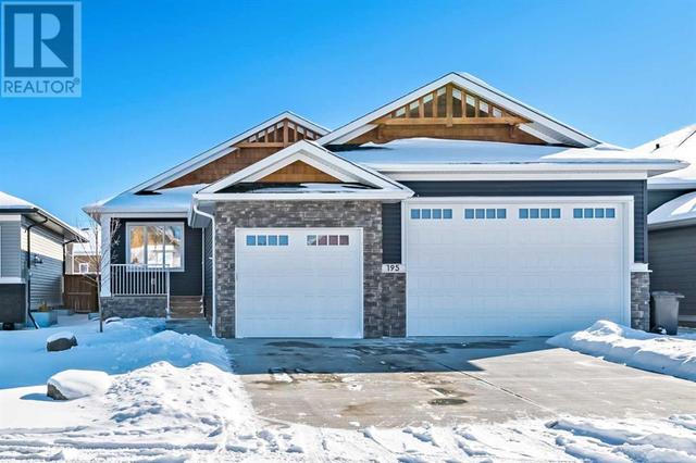 195 Riverwood Crescent, House detached with 4 bedrooms, 3 bathrooms and 4 parking in Black Diamond AB | Image 3