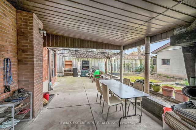 35 Smith Ave, House detached with 4 bedrooms, 3 bathrooms and 4 parking in Hamilton ON | Image 29