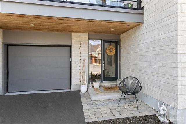 117 Boundstone Way, Townhouse with 3 bedrooms, 3 bathrooms and 2 parking in Ottawa ON | Image 2