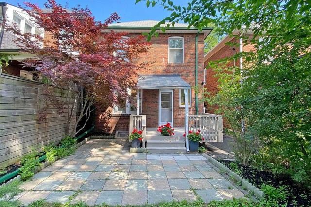 35 Cranbrooke Ave, House detached with 3 bedrooms, 3 bathrooms and 3 parking in Toronto ON | Image 32