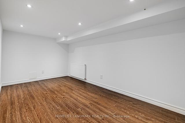 109 Bedford Park Ave, House semidetached with 3 bedrooms, 2 bathrooms and 2 parking in Toronto ON | Image 20