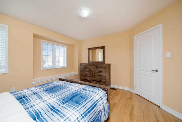 1517 Marshall Cres, House detached with 4 bedrooms, 4 bathrooms and 2 parking in Milton ON | Image 14