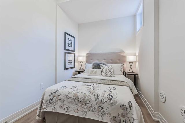 15 - 713 Lawrence Ave W, Townhouse with 2 bedrooms, 2 bathrooms and 1 parking in Toronto ON | Image 8