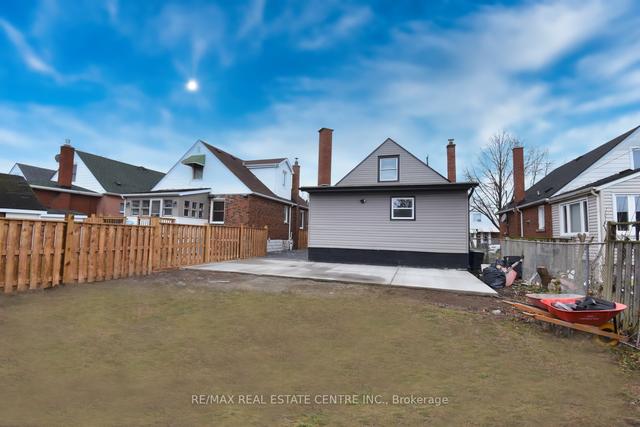123 Rodgers Rd, House detached with 3 bedrooms, 2 bathrooms and 4 parking in Hamilton ON | Image 31