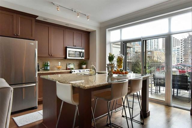 Th 1 - 924 Mount Pleasant Rd, Townhouse with 3 bedrooms, 3 bathrooms and 2 parking in Toronto ON | Image 6