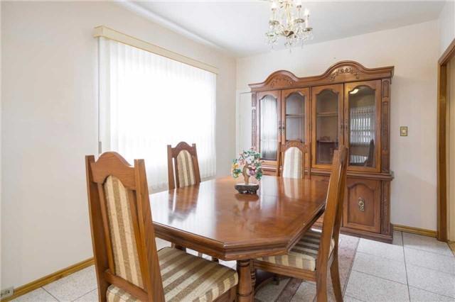 56 Bicknell Ave, House detached with 3 bedrooms, 2 bathrooms and 2 parking in Toronto ON | Image 3