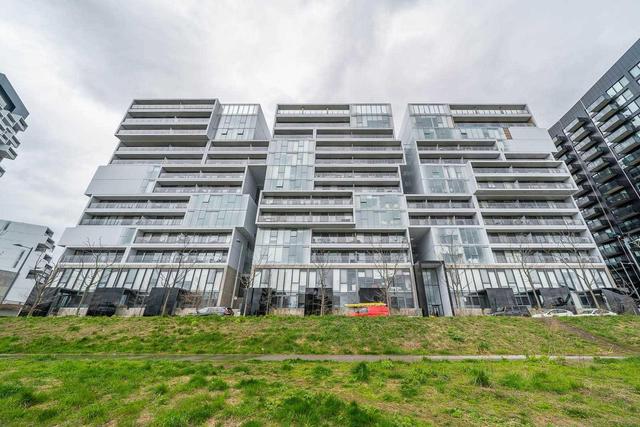 810 - 32 Trolley Cres, Condo with 1 bedrooms, 1 bathrooms and null parking in Toronto ON | Image 1