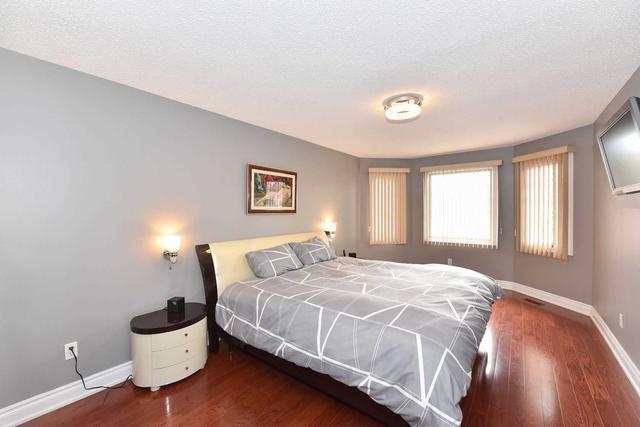 5 Cavendish Crt, House detached with 4 bedrooms, 4 bathrooms and 8 parking in Vaughan ON | Image 8